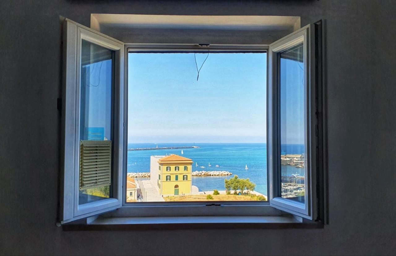 ALmare - Sea Front Apartment Livorno Exterior foto